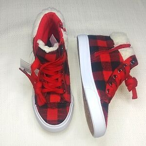 US Sports High-Top Sneakers